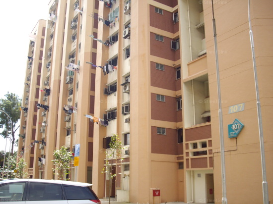 Blk 107 Jurong East Street 13 (Jurong East), HDB Executive #168882